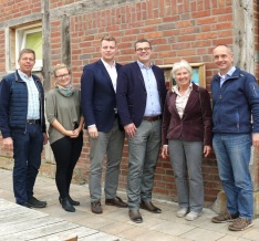 v.l.n.r.: Benedikt Selhorst, Catharina Kähler, Henning Höne, Markus Dieckhoff, Siglinde Berhorst, Thomas Zimmermann. v.l.n.r.: Benedikt Selhorst, Catharina Kähler, Henning Höne, Markus Dieckhoff, Siglinde Berhorst, Thomas Zimmermann.