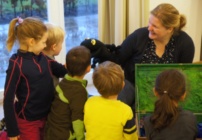 BNE-Schulprogramm über die Quellregion der Baumberge, dem Lebensraum des Feuersalamanders.